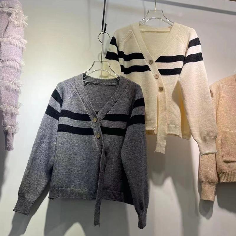 Autumn and Winter Women's Sweater Short Striped V-Neck Sweater Design Chic Long Sleeve Knitted Cardigan