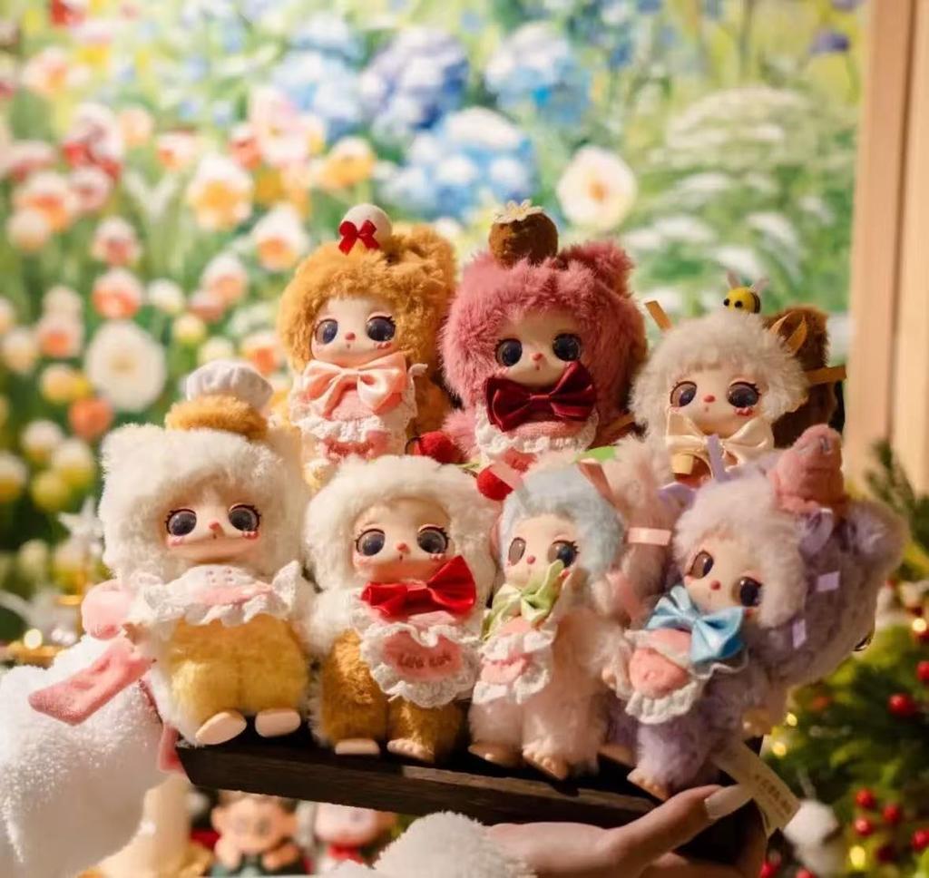 Liila Toys 4th Generation Sweets-Themed Cute Kitten  Authentic Sweets Chef Style x Fluffy Yomogimatsu Design & Large Ribbon  7 Types (Including 1