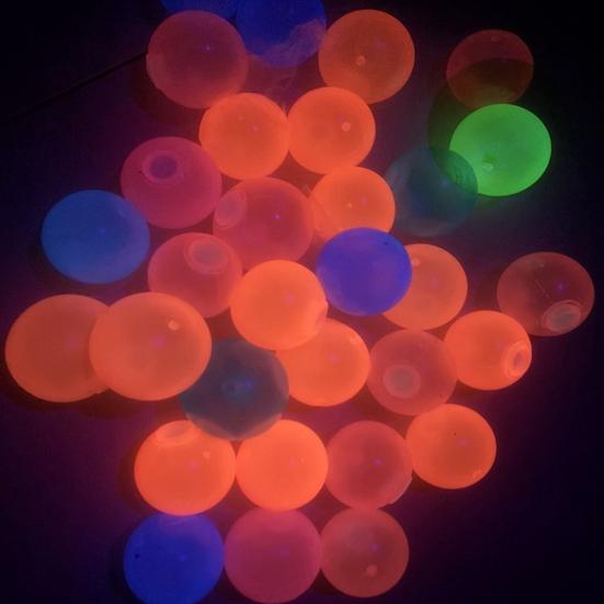 10Pcs Luminous Wall Sticky Balls Toy Colorful Glow In The Dark Dream Balls Bounce Back To You Bouncy Ceiling Balls