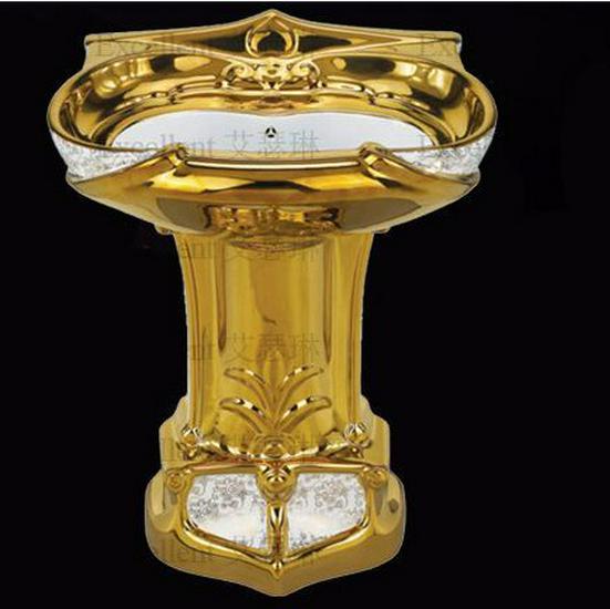 European Palace Gold-Plated Embossed Retro Toilet in Golden Color