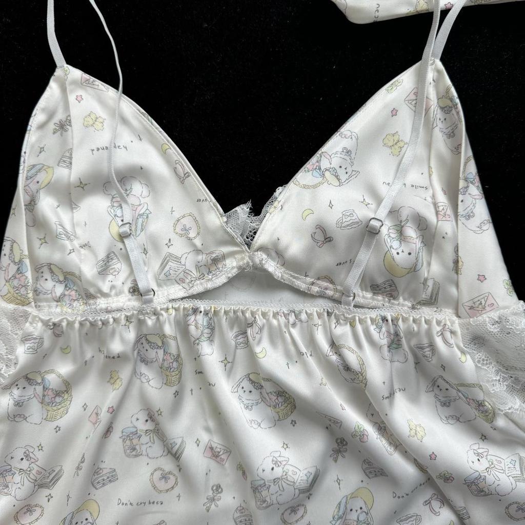 2026 Women's Ice Silk Floral Pajama Set: Long Sleeve Top, Long Pants, Lace Camisole with Bra Pads