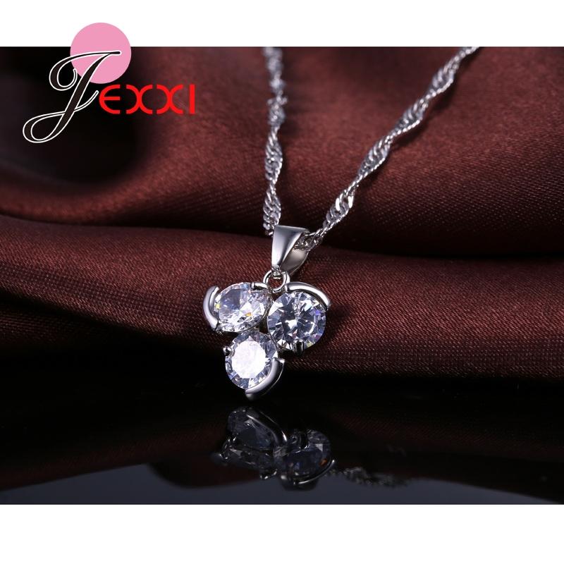 Fashion Women Jewelry Sets 925 Sterling Silver Color Color Zircon CZ Crystal Clover Shape Necklace Earrings Jewelry Set