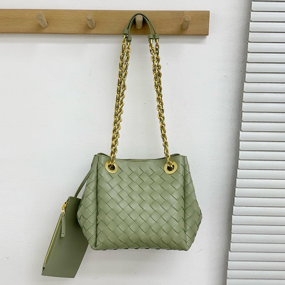 2026 Cross-border high-end metal chain woven parachute bag underarm shoulder crossbody large capacity retro bag women