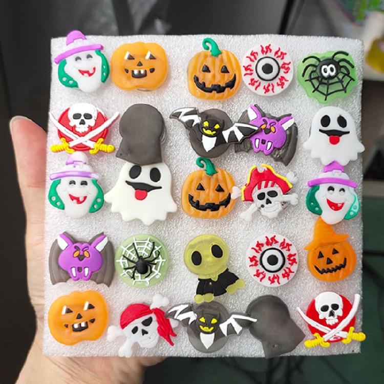 25pcs Party Accessories LED Flashing Brooch Pin Cartoon Light Glowing Badge Gift