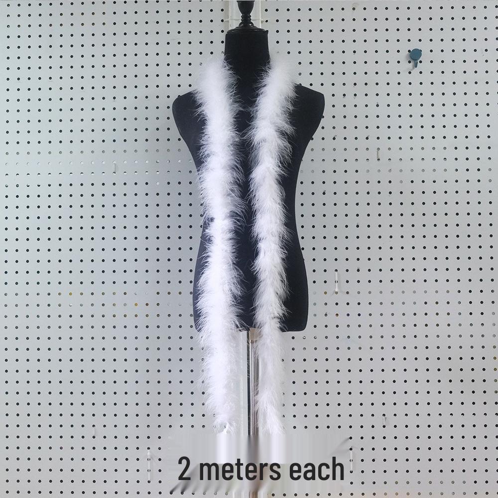 Weiße Feder Kollektion: DIY Handgemachte Bekleidungsaccessoires mit Gänse- und Truthahnfedern