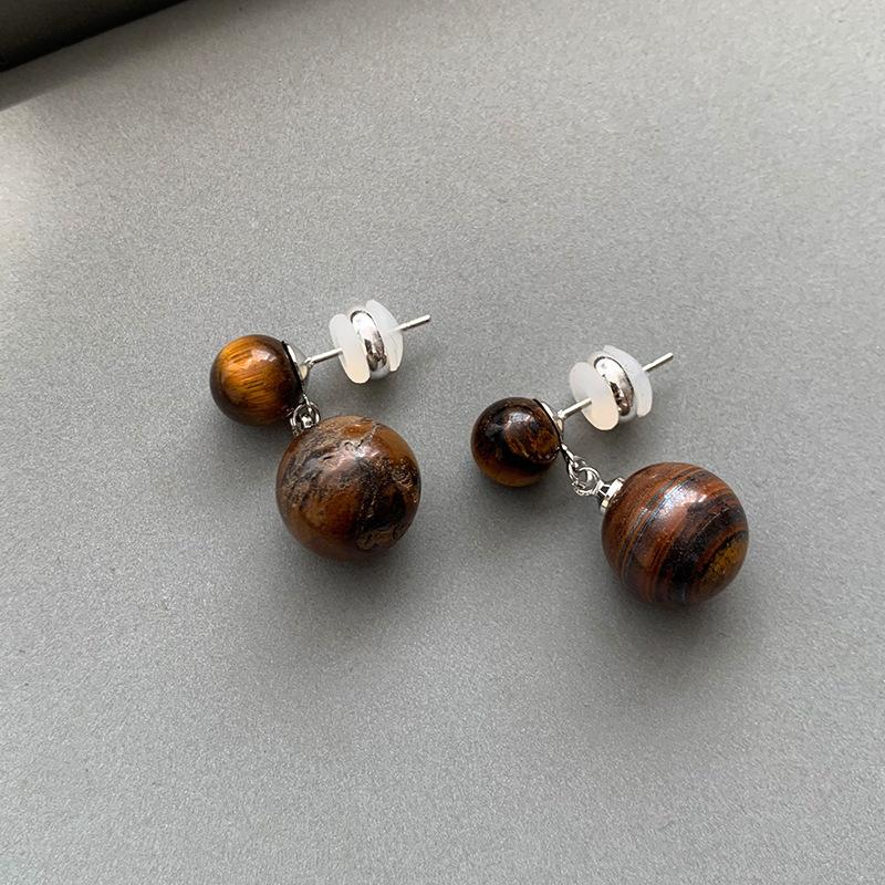 New Chinese green agate jade stud earrings women s light luxury niche high-end earrings earrings earrings new models