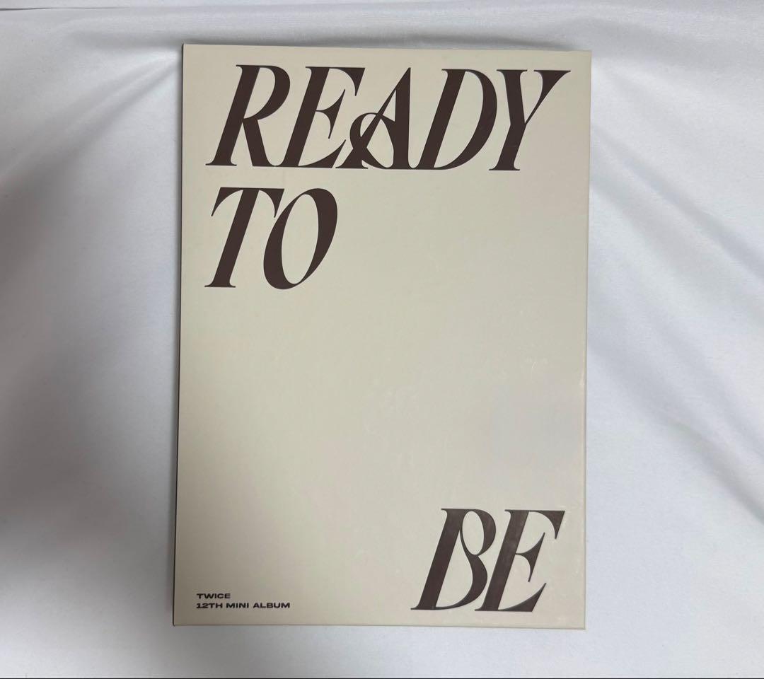 

[USED] TWICE “Ready To Be: 12th Mini Album”