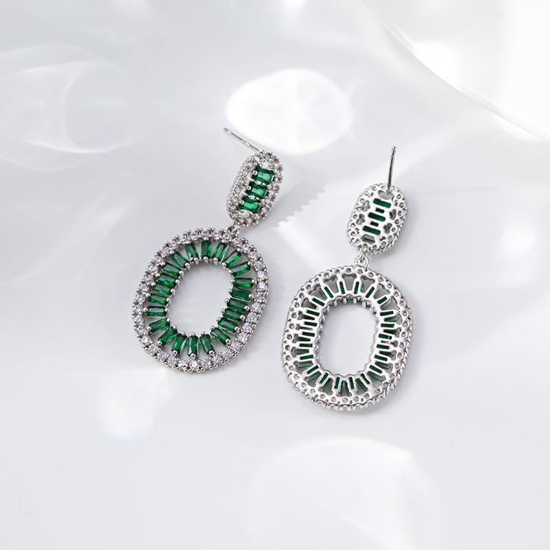 Summer Women's Luxurious And Niche Exaggerated Design Earrings With Zirconia Inlay Personalized And Versatile Simple Earrings
