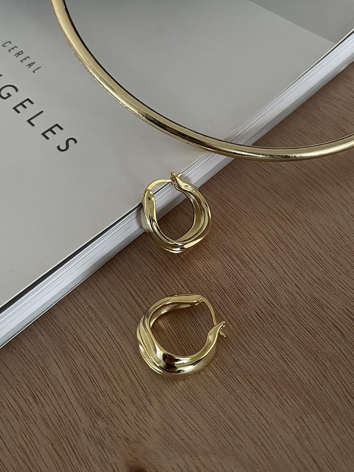 

Французские женские каффы и серьги-подвески высокого класса - Нишевый дизайн, пусеты и кольца в гонконгском стиле