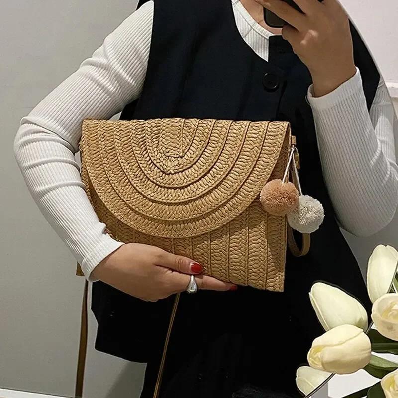 Handmade Straw Beach Shoulder Crossbody Bag Girls Envelope Woven Summer Small Hair Ball Cluth