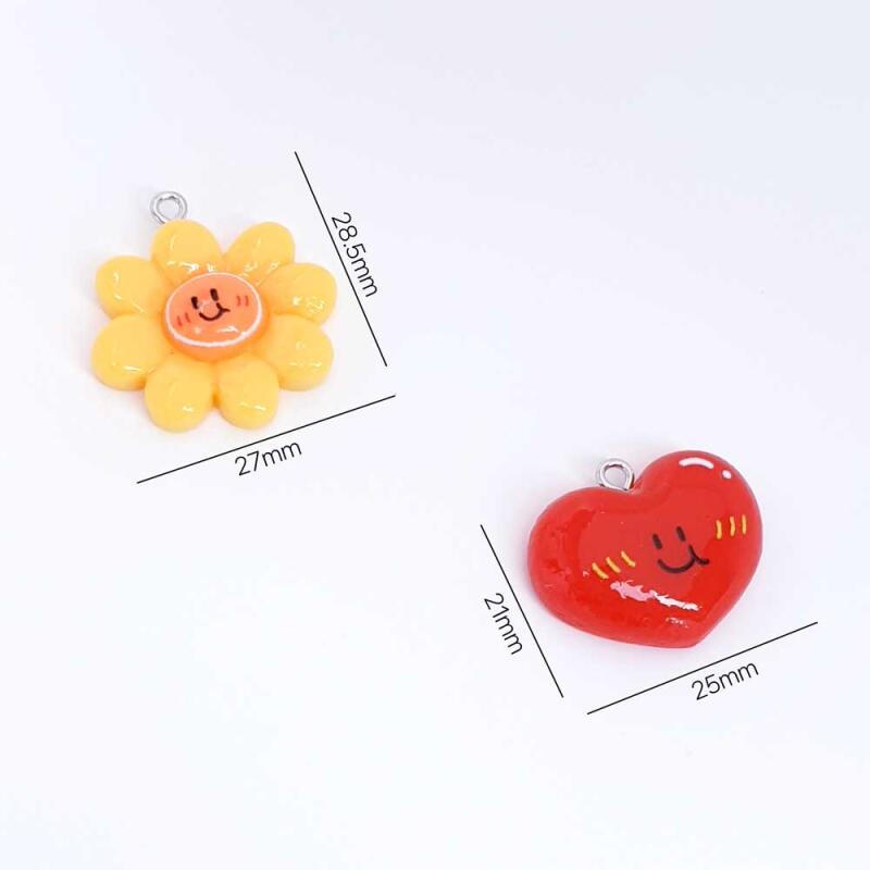 Smile Flower Heart Cloud Keychain Pendant Accessory Supplies