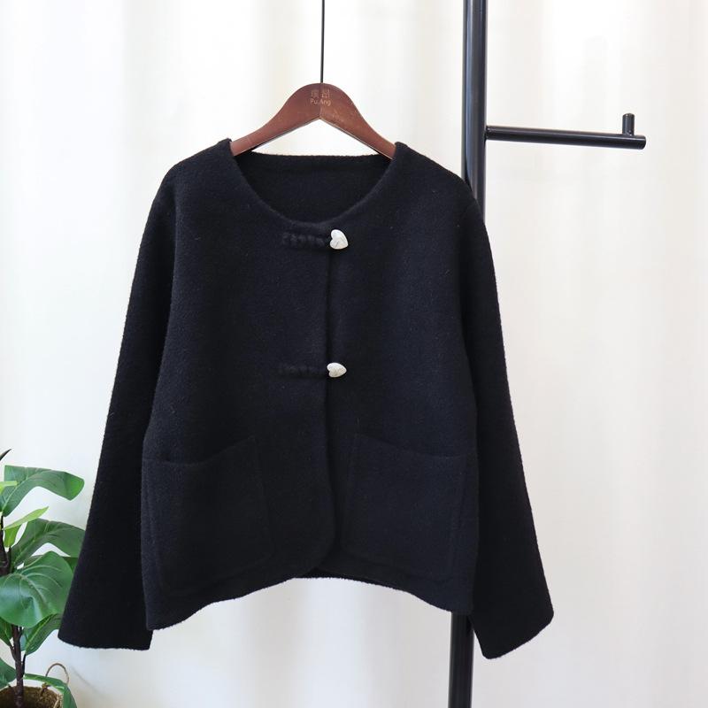 

Любовь пряжка вязаный двусторонний кардиган короткое пальто осень и зима новый свободный свитер куртка женская one size fits all чёрный