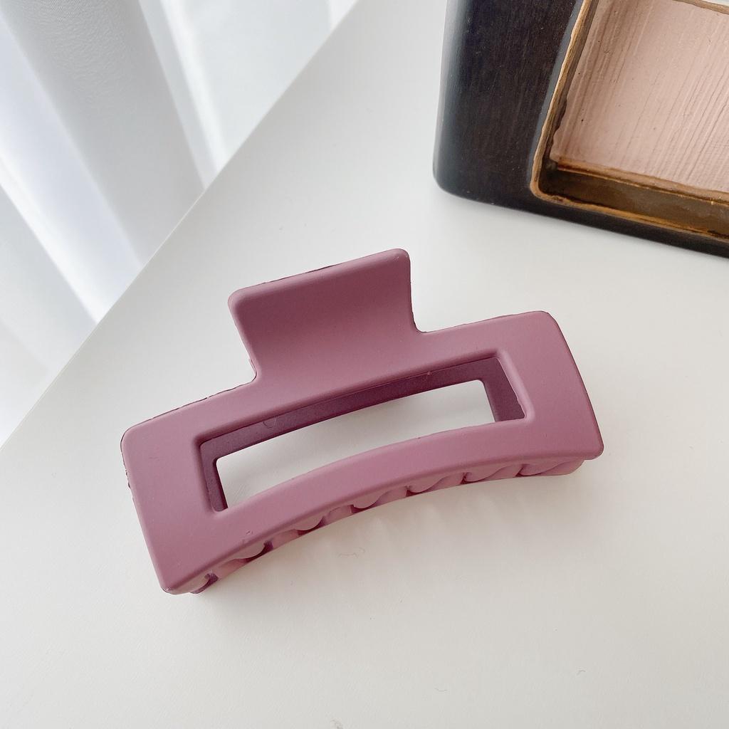 Wholesale Resin Hair Clip Trendy Geometric Design 8.5cm Size