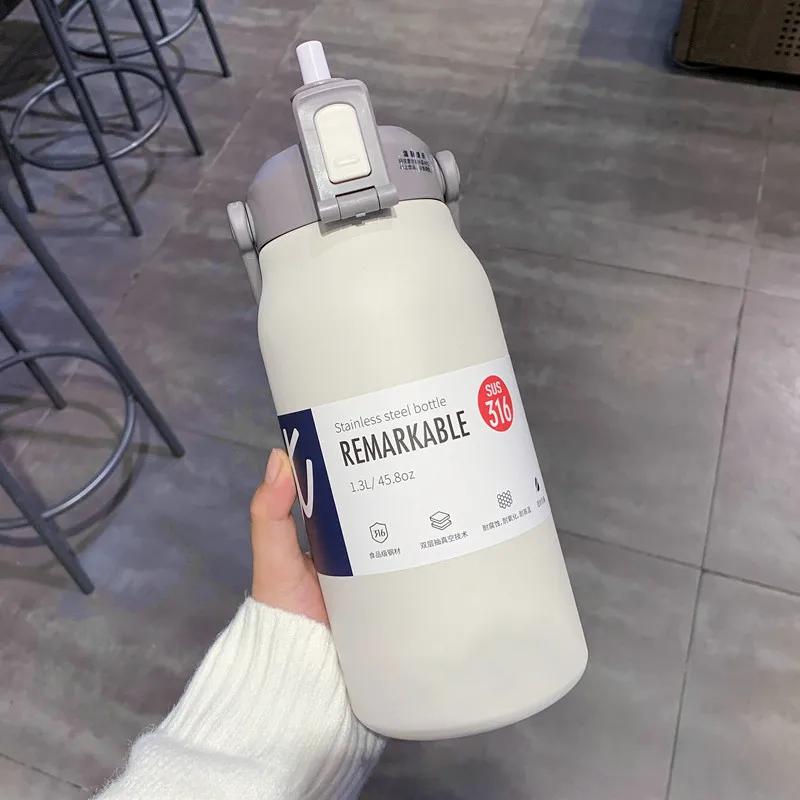 

Sale 1800ML Thermal Water Bottle Big Cap With Straw Stainless Thermos Cold and Water Bottle Good Sport Durable Durable 1200ml