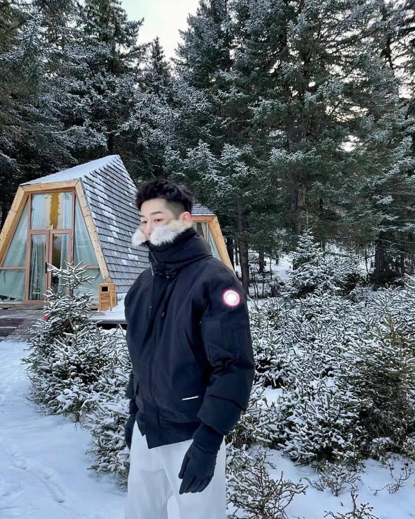 Big Goose 01 Unisex Winter Down Jacket with Fur Collar