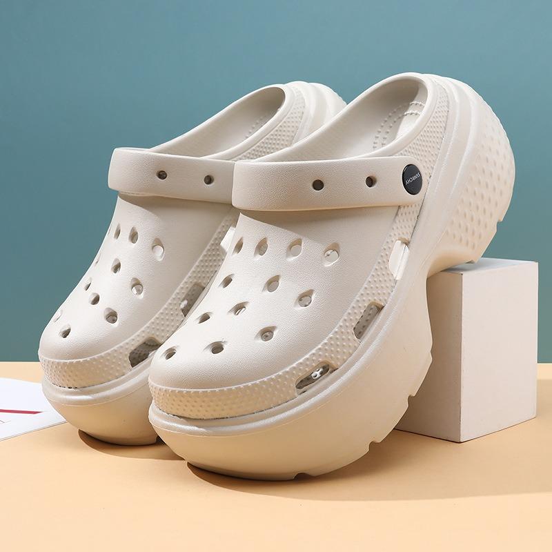 Hole shoes women's new summer thick-soled wear-resistant and comfortable bag head non-slip outer wear beach cool slippers