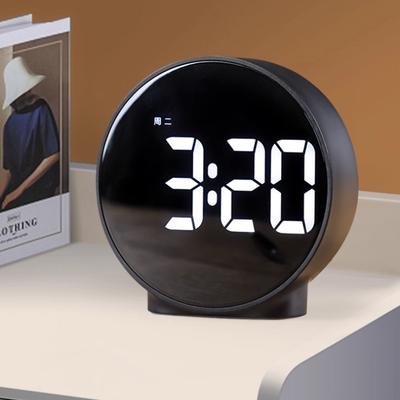 1 Stück Desktop LED Elektronische Uhr Neue Uhr Desktop Wecker Studentenspezial Digitalanzeige Smart