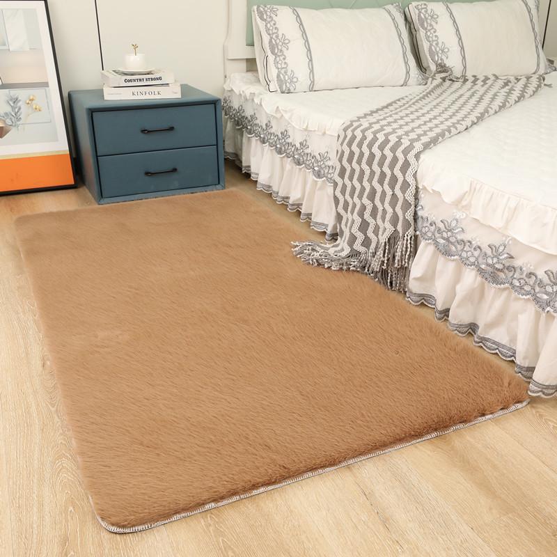 

European Woven Faux Fox Fur Long Pile Carpet – Dirt-Resistant, Easy-Clean, for Bedroom & Living Room 60x90 cm