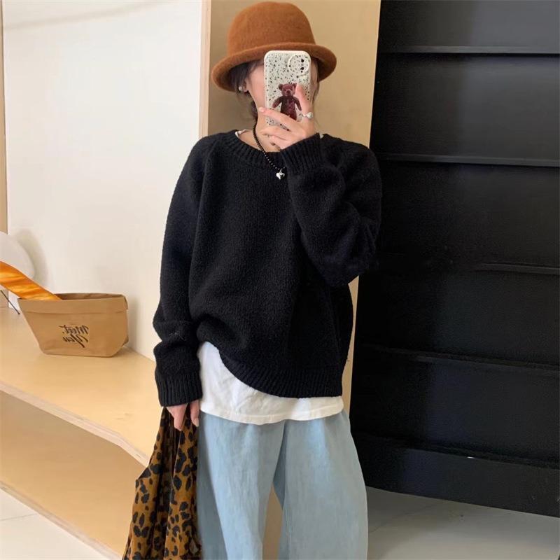 Autumn and winter new thick round neck labeling pullover sweater women's loose soft waxy solid color Korean version knitted sweater top outside