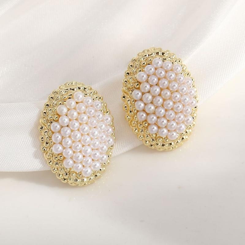 

Новые модные серьги-гвоздики с овальным жемчугом для женщин, полностью имитация жемчуга, золотистого цвета, металлические боковые милые маленькие серьги, новинка 2025 г. золотой