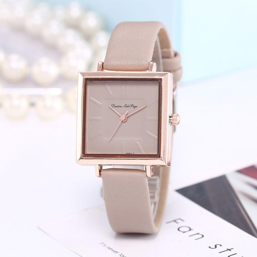 New Leather Belt Watches Fashionable Quartz WristWatch Quartz Watch Women Watch Casual Exquisite