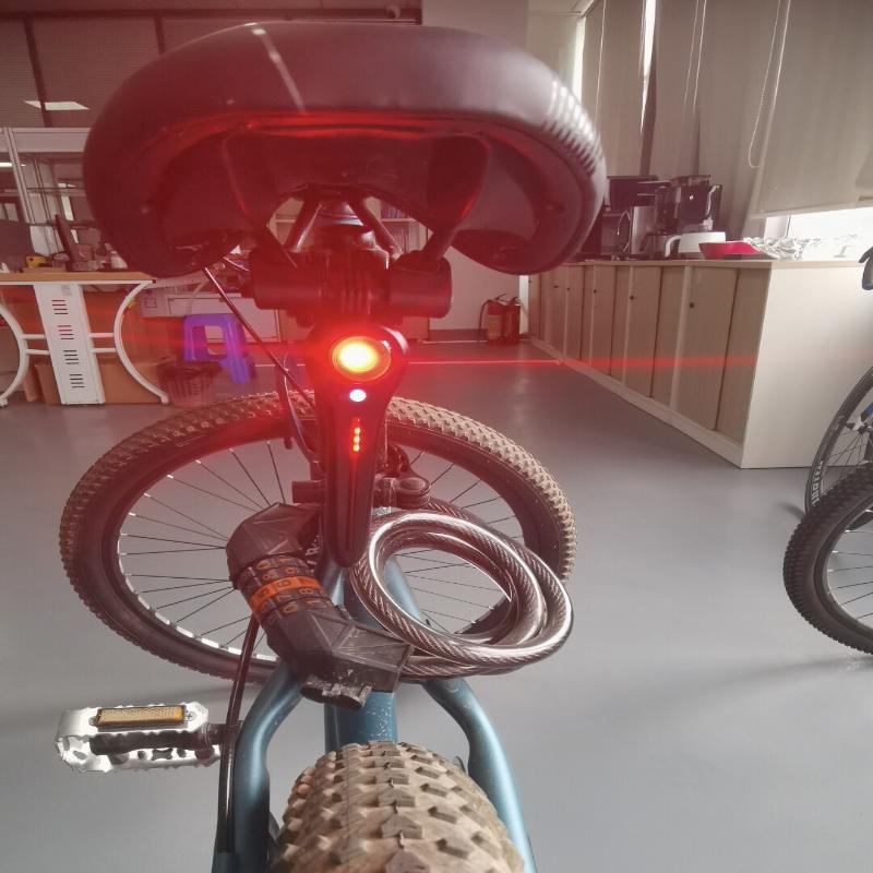 Luce Posteriore Bicicletta Sensore Frenata Ipx6 Flusso Lineare Lampeggiante Luci Posteriori Sensore Luce Intelligente Ricaricabile Led