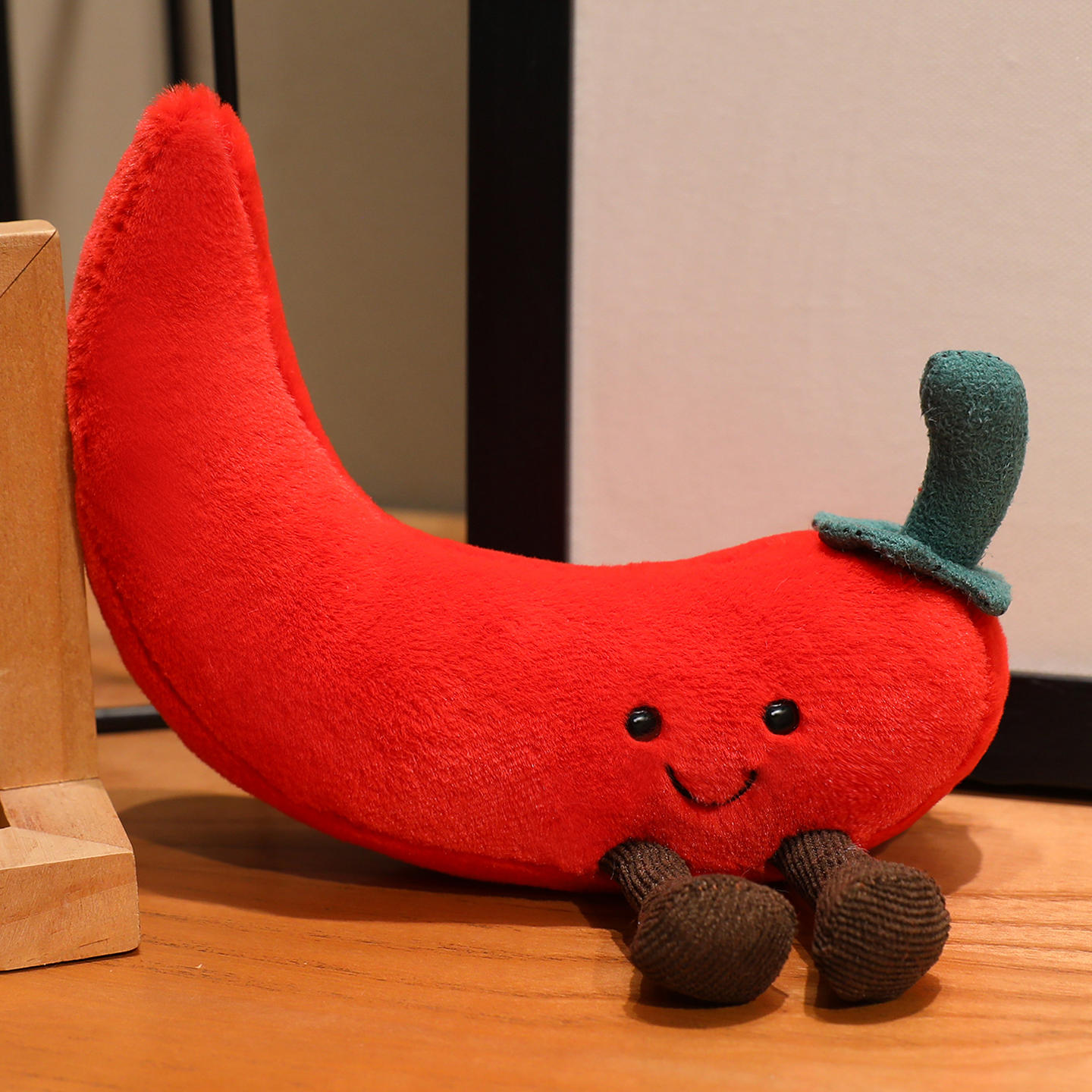 

Christmas Chili & Scepter Plush Toy Stuffed Soft Christmas-Themed Ice Cream Cup Soft Doll Kids Toys Christmas Home Decoration