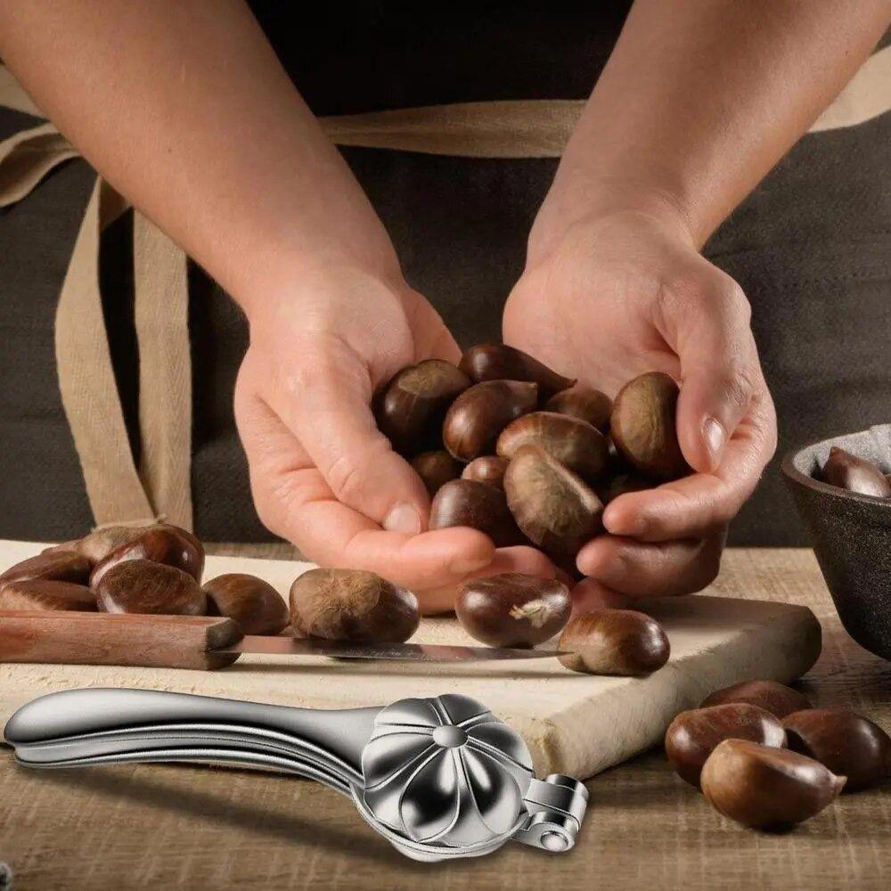 

Cross Sawtooth Chestnut Cracker Sheller Manual Nut Crackers Chestnut Opener Household