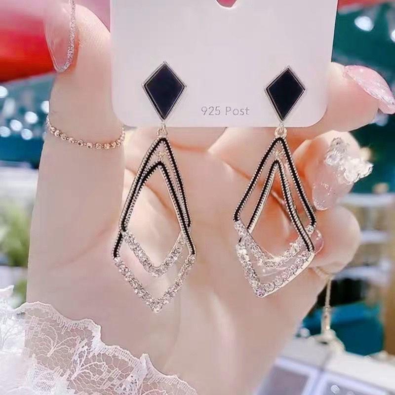 New double rhombus geometric earrings women's Korea Dongdaemun 911 silver needle fashion exaggerated thin earrings