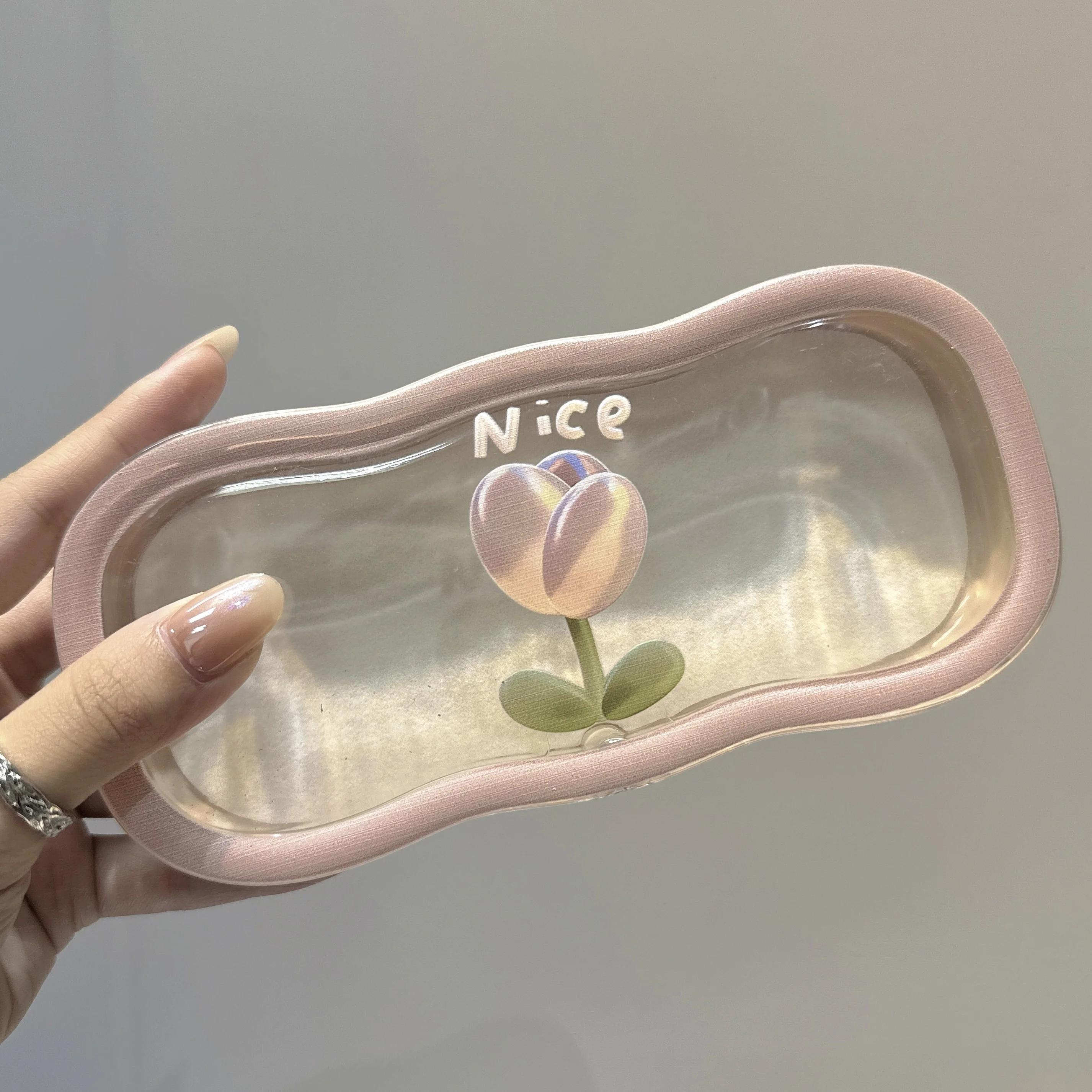 

Fashionable tulip patterned glasses case - transparent and durable plastic, portable pressure resistant storage рожевий
