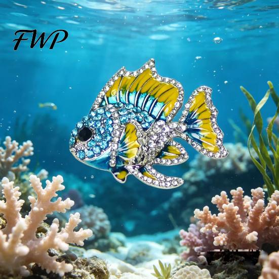 Enamel Fish Pin Brooch Finish Rhinestones Inlay Tropical Design High Temperature Oil Drip Alloy Electroplated Base Suits Coats Sweaters Badge