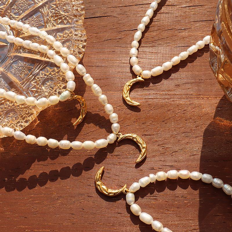 Elegant Irregular Baroque Natural Pearl Necklace Choker Golden Stainless Steel Moon Pendant Necklaces For Women Jewelry Collar