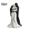 Black And White Home Ornaments Gothic Hugging Reaper Figurine, Resin Skeleton Mysterious Room Accents Statue for Bookshelves Desktop, Retro Halloween