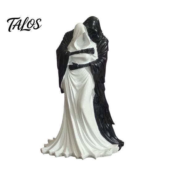 Black And White Home Ornaments Gothic Hugging Reaper Figurine, Resin Skeleton Mysterious Room Accents Statue for Bookshelves Desktop, Retro Halloween