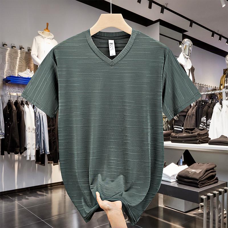 Pánské nadměrné tričko s výstřihem do V a krátkým rukávem slim fit – Letní trend mladé módy