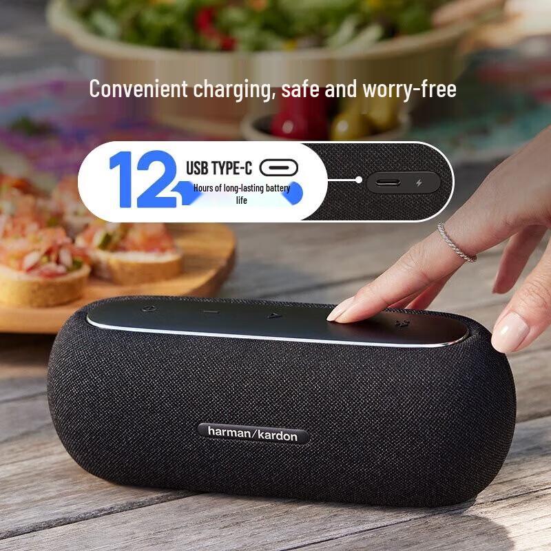 

Harman Kardon Luna Portable Bluetooth Speaker CN plug (adapter included)