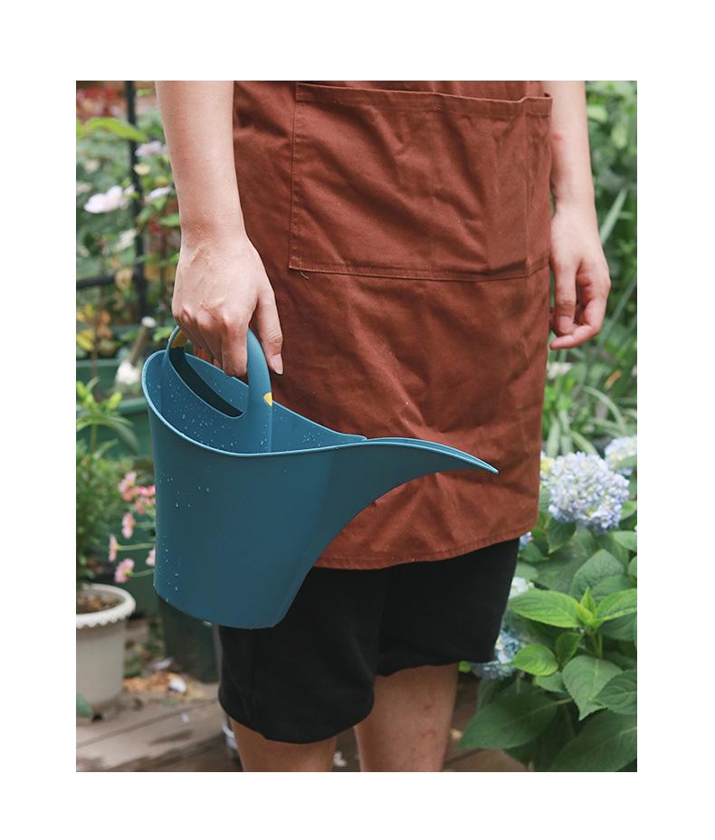 Long-Spout Plastic Watering Can for Outdoor Gardens