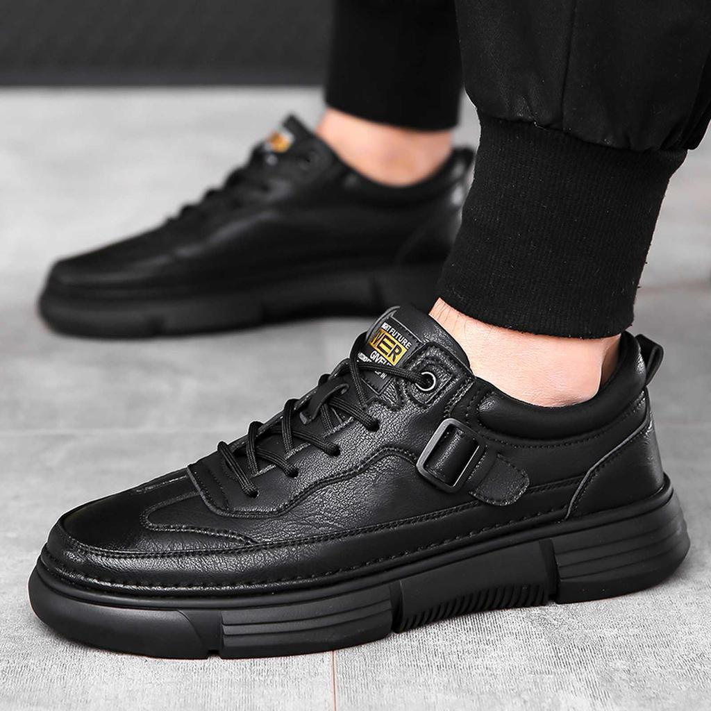Fashion Cool Men Walking Shoes Leather Male Casual Sneakers Breathable Walking Lace-Up Skate Footwear 2025 New Male Comfortable Flats
