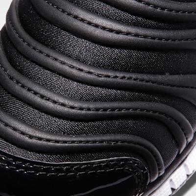 Nike Dynamo Free PS 'Black White'