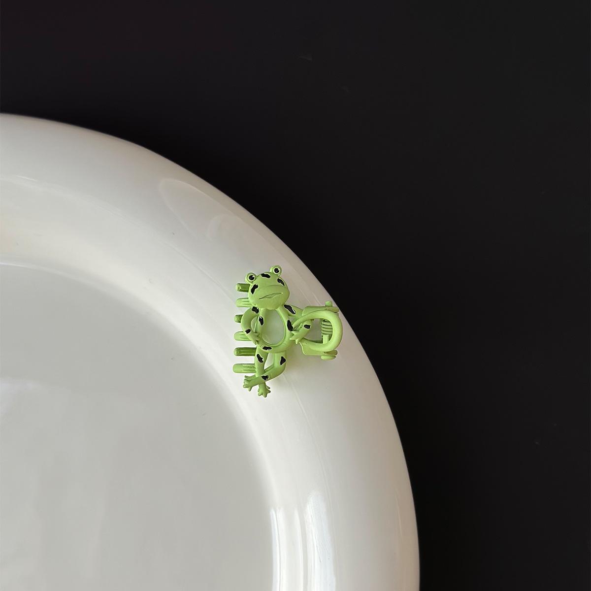 

Cartoon cute mini frog grab clip shark clip back of head disc hair Lai Gebao hairpin hair accessories small clip female