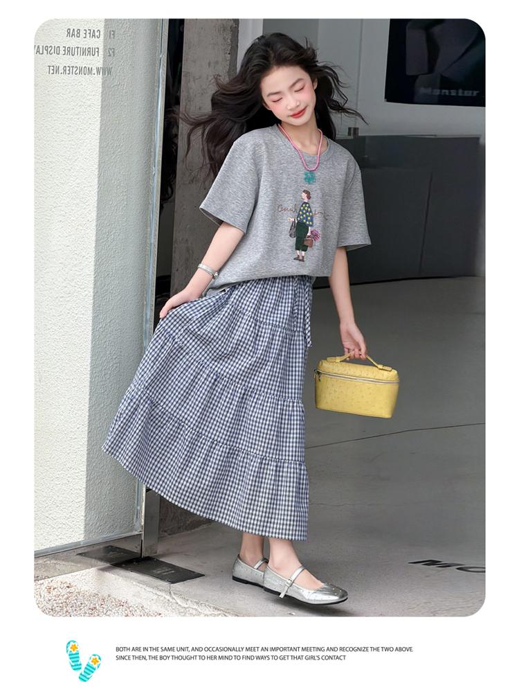 Girls' Half Length Skirt Set Summer 2026 New Style Girls' Big, Middle, Middle School Girls' Loose T Skirt Two Piece Set