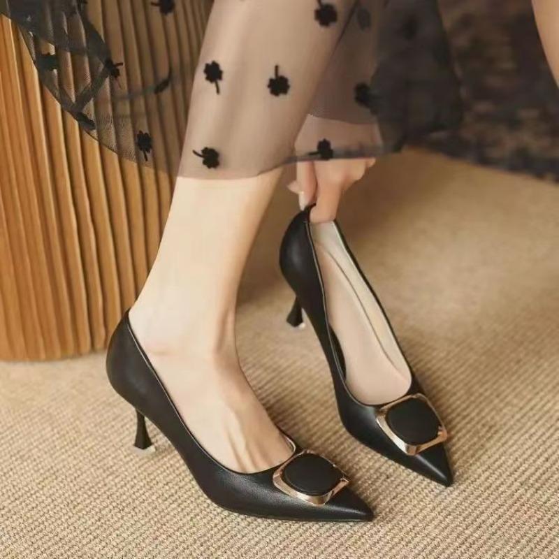 

High heels thin heels spring and summer new pointed sexy square buckle girl versatile single shoes 34 чёрный