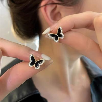 Małe czarne emaliowane kolczyki damskie z kryształkiem, mini motyl, uroczy kształt zwierzątka, małe kolczyki sztyfty dla dziewcząt, kolczyki