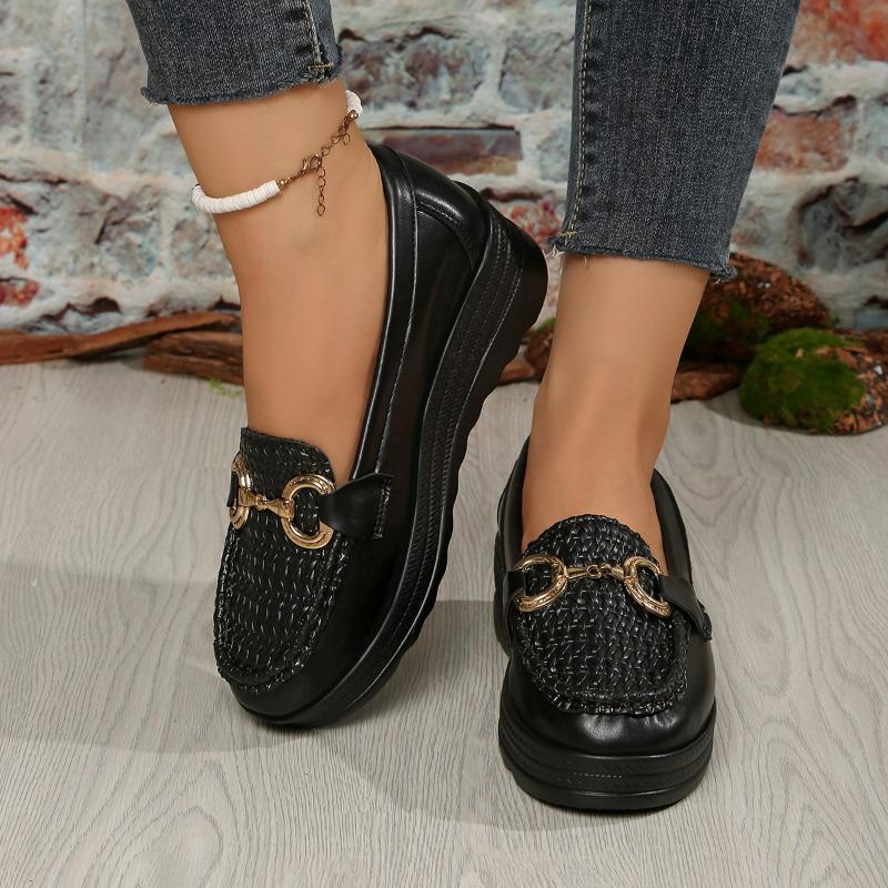 New Women's Shoes with Thick-soled and Round-toed Soles, Fashionable Large-sized Loafers On One Foot