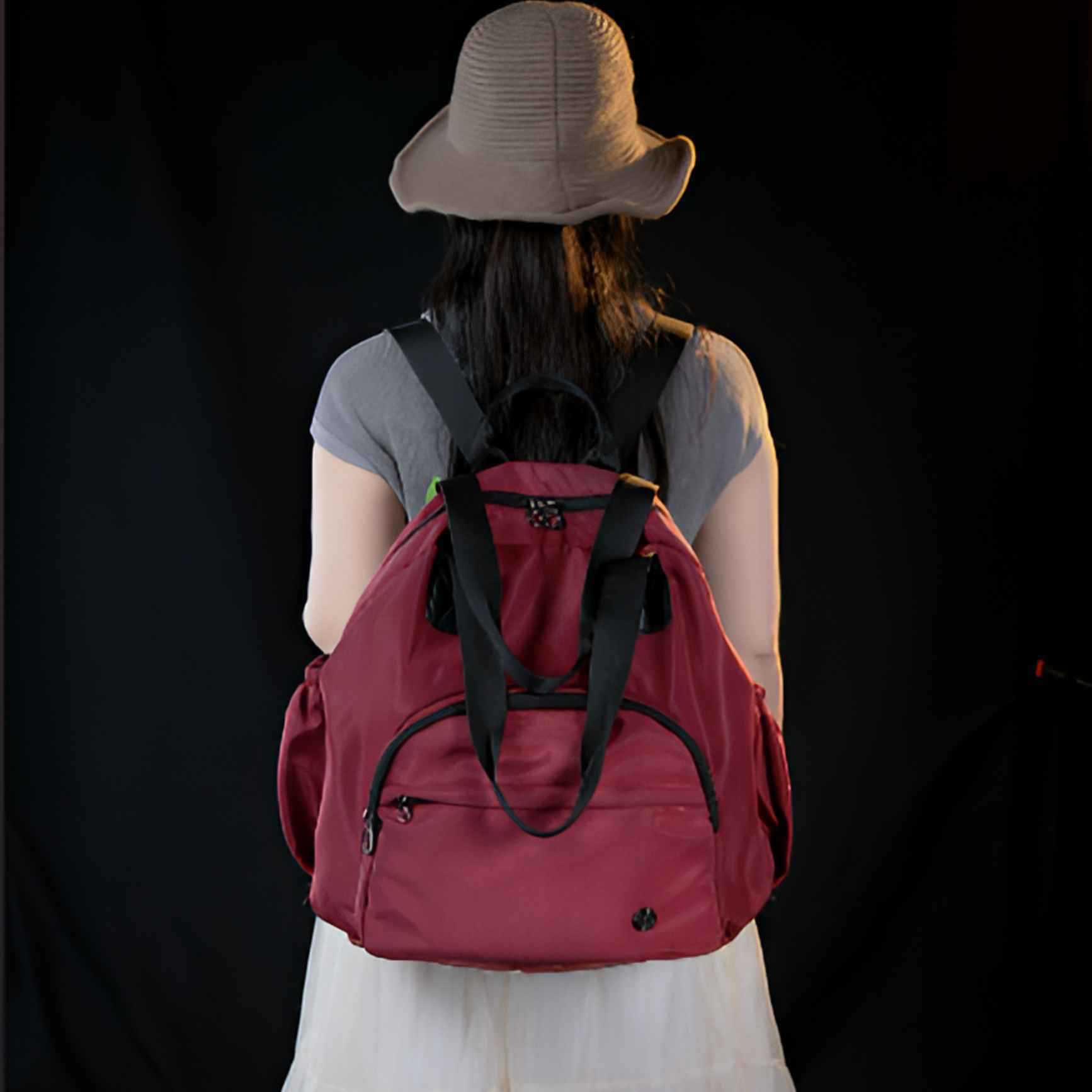 2025 new large-capacity casual backpack lightweight and portable shoulder bag travel dirt-resistant women s backpack