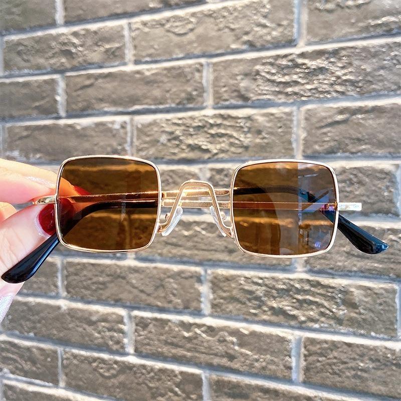 Children's Sunglasses UV Protection Baby Boys Girls Shades Fashionable Eyewear Kids Sunscreen Glasses Trendy And Stylish
