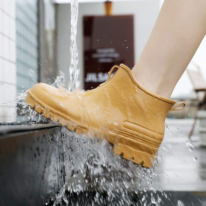 Couple Men's and Women's Short Tube Low-top Rain Shoes Women's Waterproof, Non-slip and Wear-resistant Kitchen Shoes Work Shoes Warm and Velvet Rubbe
