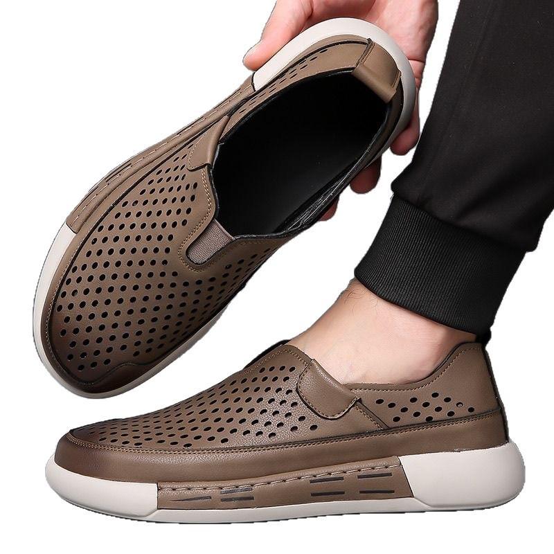 22 Summer New Hole Breathable Leather Sandals Casual Soft Sole Big Head Hollow Sandals