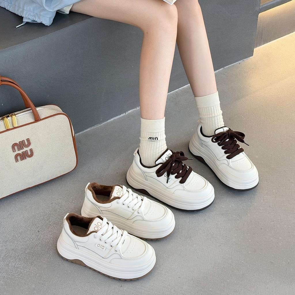 Winter New Retro Casual Thick-soled Leather Little White Shoes Women's Round Head Versatile Velvet Lace-up Sports Board Shoes