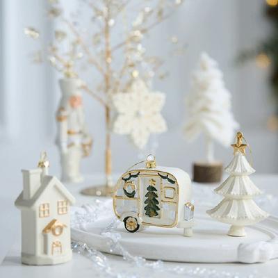 Weiße Hängeanhänger Weihnachtsbaum Christbaumschmuck Hochwertige Weihnachtskugeln Szenengestaltung